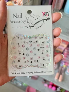 استیکر ناخن